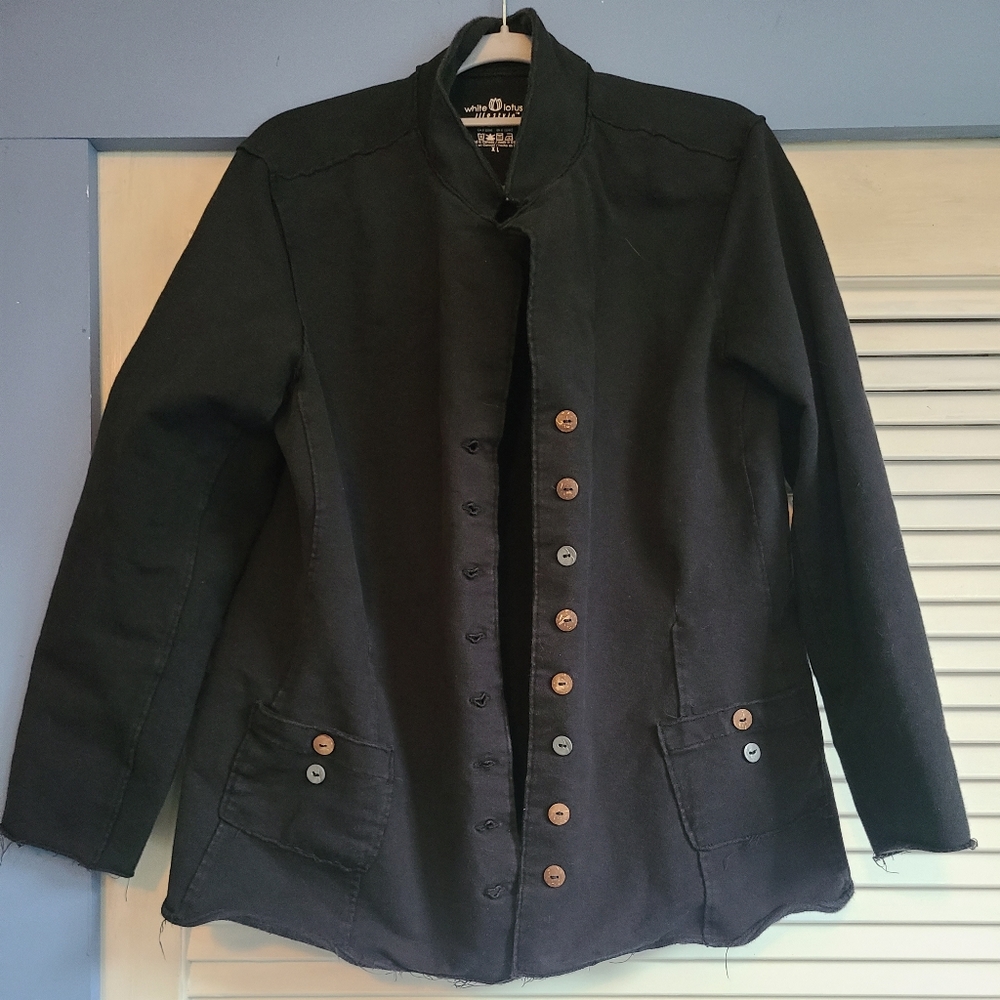 White Lotus black button down jacket | Size XL
